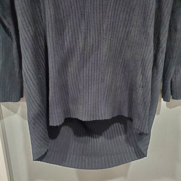 Future Collective Plus Size Black Long-Sleeved Ribbed Top Back Cut-outs Sz 4X - Picture 3 of 16